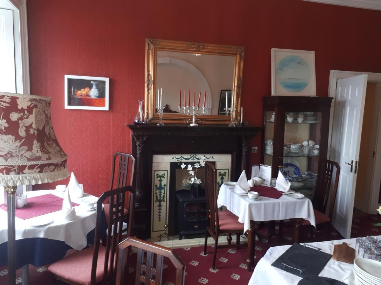 Castlemorris House Hotel ทราลี ภายนอก รูปภาพ
