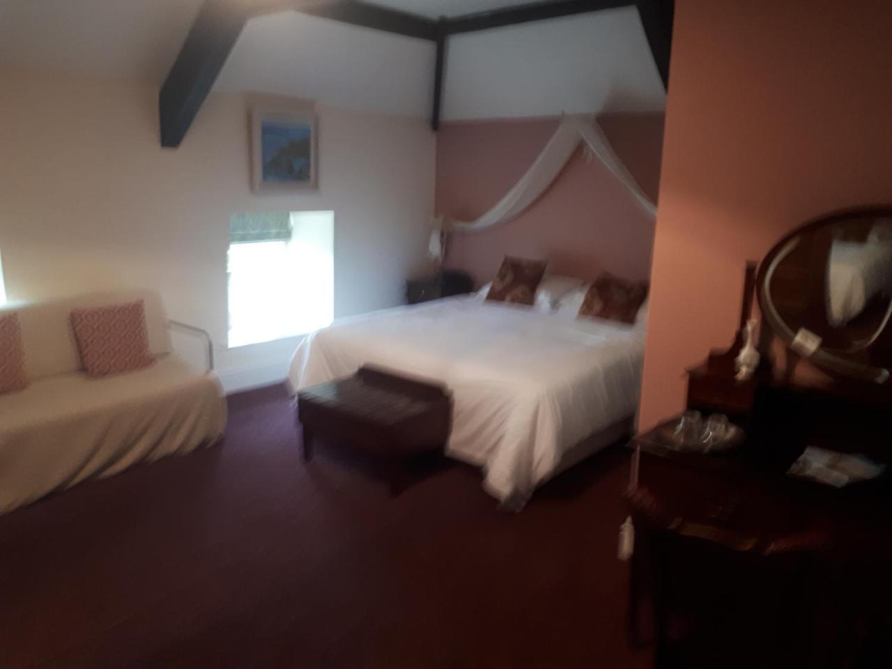 Castlemorris House Hotel ทราลี ภายนอก รูปภาพ